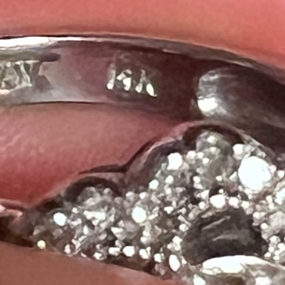 Simply Vera Vera Wang Diamond Flower Ring 🌸 - Picture 13 of 15